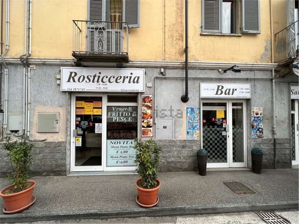 negozio in vendita a Pinerolo