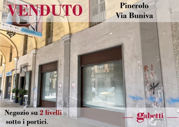 negozio in vendita a Pinerolo