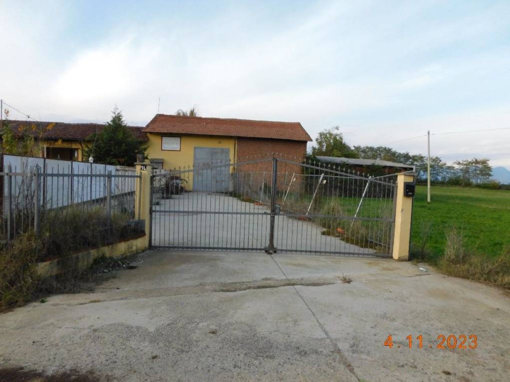 appartamento in vendita a Pinerolo in zona Riva