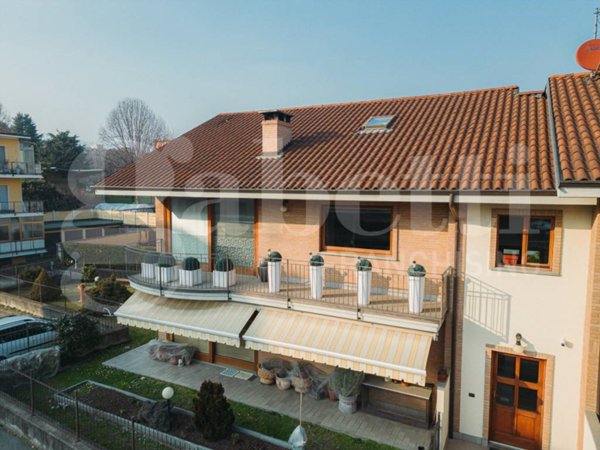 appartamento in vendita a Pinerolo in zona Baudenasca