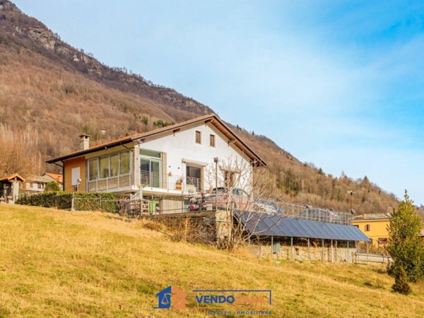 casa indipendente in vendita a Pinerolo
