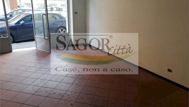 ufficio in vendita a Pinerolo