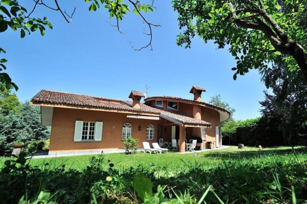 casa indipendente in vendita a Pinerolo