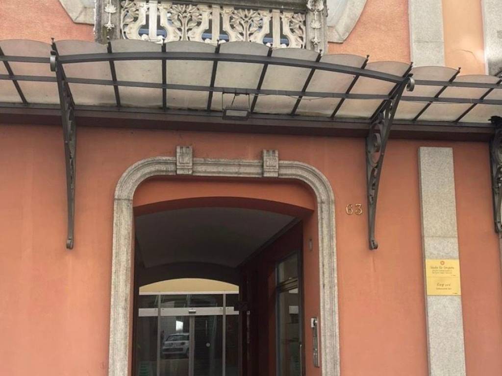 negozio in vendita a Pinerolo