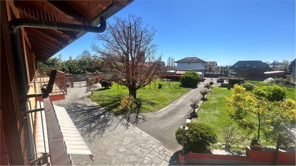 casa indipendente in vendita a Pinerolo in zona Riva