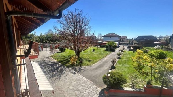 casa indipendente in vendita a Pinerolo in zona Riva