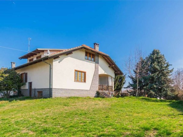 casa indipendente in vendita a Pinerolo