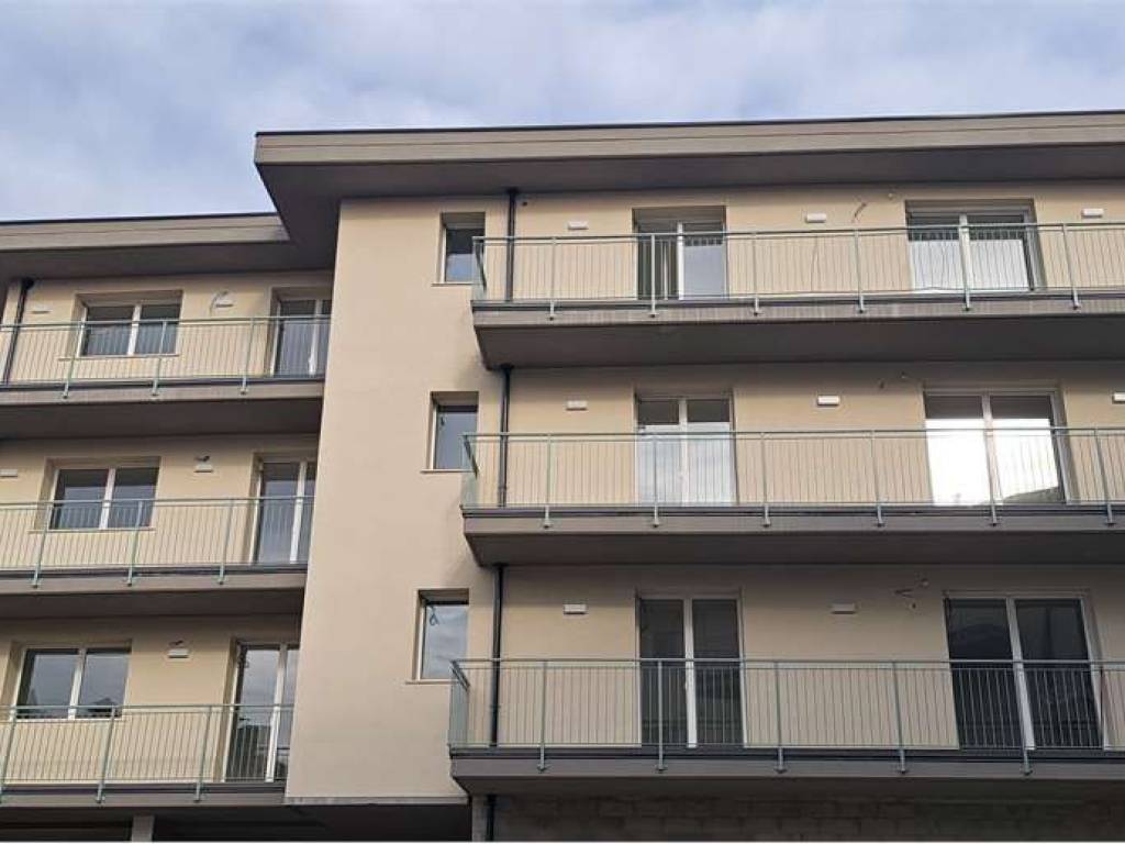 appartamento in vendita a Pinerolo in zona Abbadia Alpina