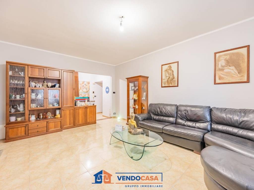 appartamento in vendita a Pinerolo in zona Baudenasca