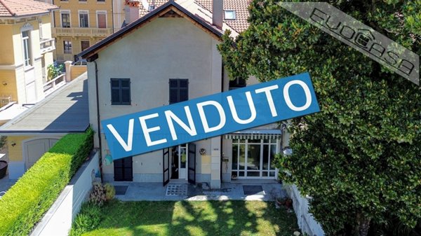 casa indipendente in vendita a Pinerolo