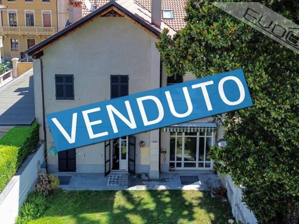 casa indipendente in vendita a Pinerolo in zona Avaro/Tron