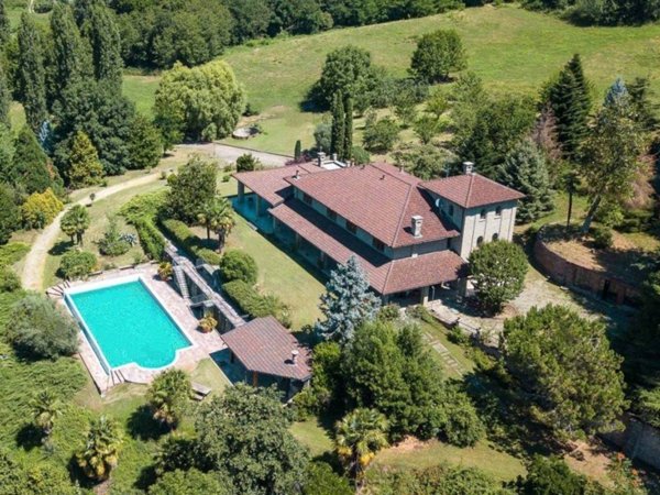 casa indipendente in vendita a Pinerolo