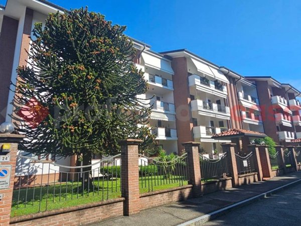 appartamento in vendita a Pinerolo in zona Abbadia Alpina