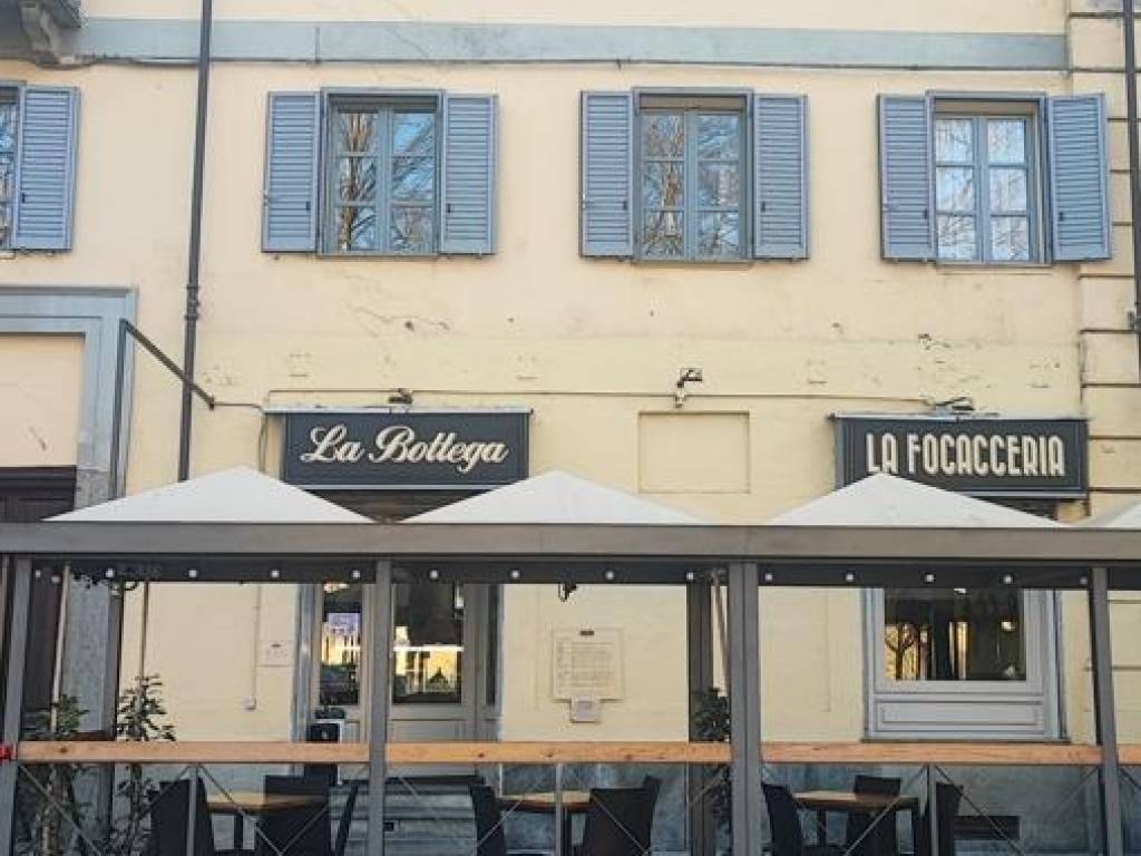 negozio in vendita a Pinerolo