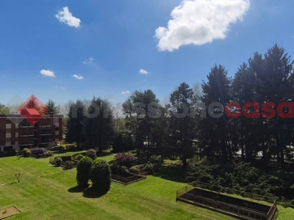 appartamento in vendita a Pinerolo in zona Abbadia Alpina