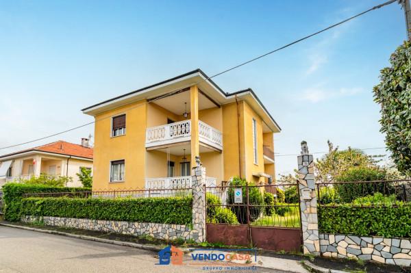 casa indipendente in vendita a Pinerolo in zona Baudenasca