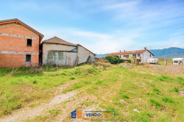 terreno edificabile in vendita a Pinerolo in zona Riva