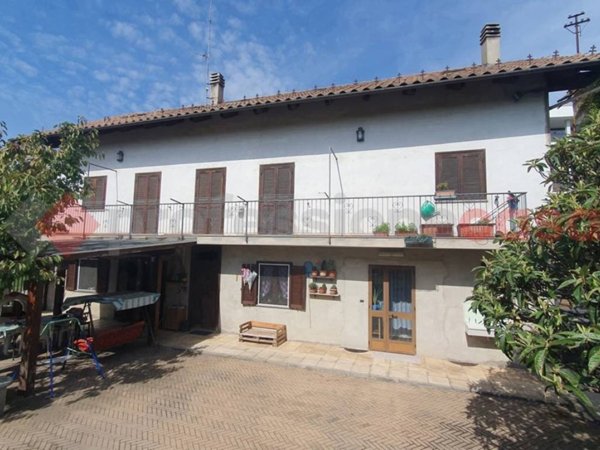 casa indipendente in vendita a Pinerolo