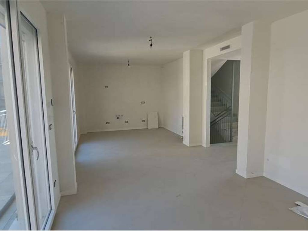 casa indipendente in vendita a Pinerolo in zona Abbadia Alpina