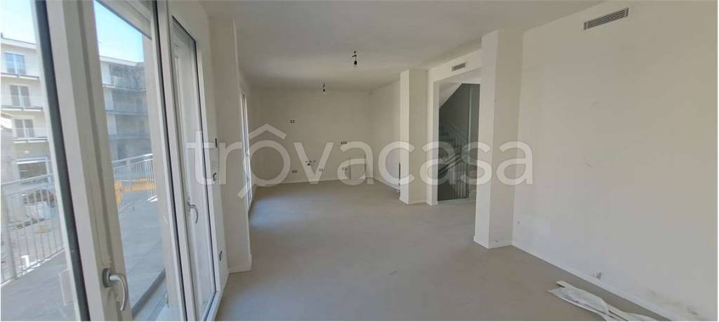 casa indipendente in vendita a Pinerolo in zona Abbadia Alpina