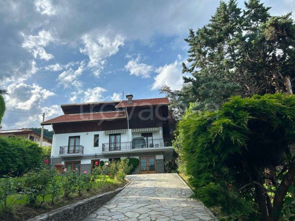 casa indipendente in vendita a Pinerolo