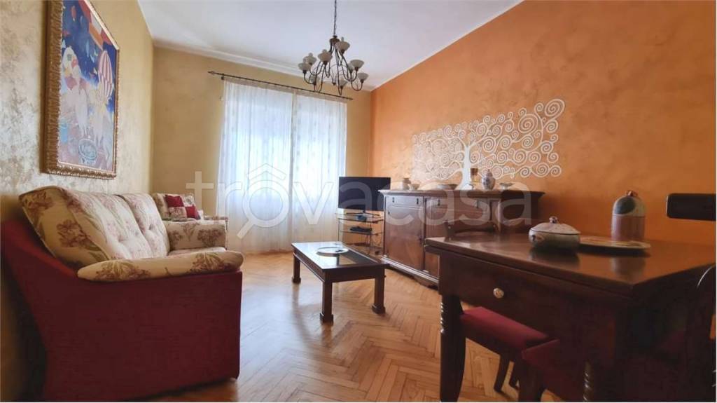 appartamento in vendita a Pinerolo in zona Riva