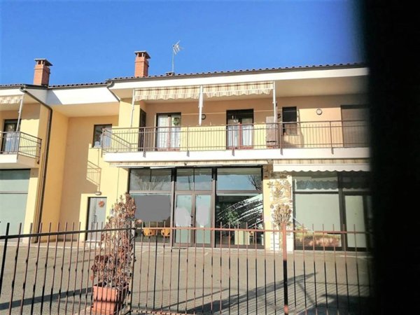 appartamento in vendita a Pinerolo in zona Abbadia Alpina