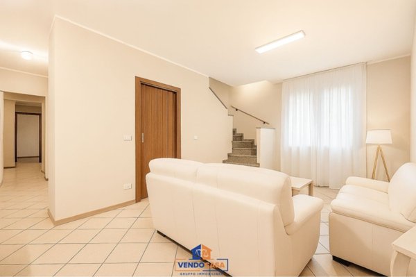 appartamento in vendita a Pinerolo in zona Baudenasca