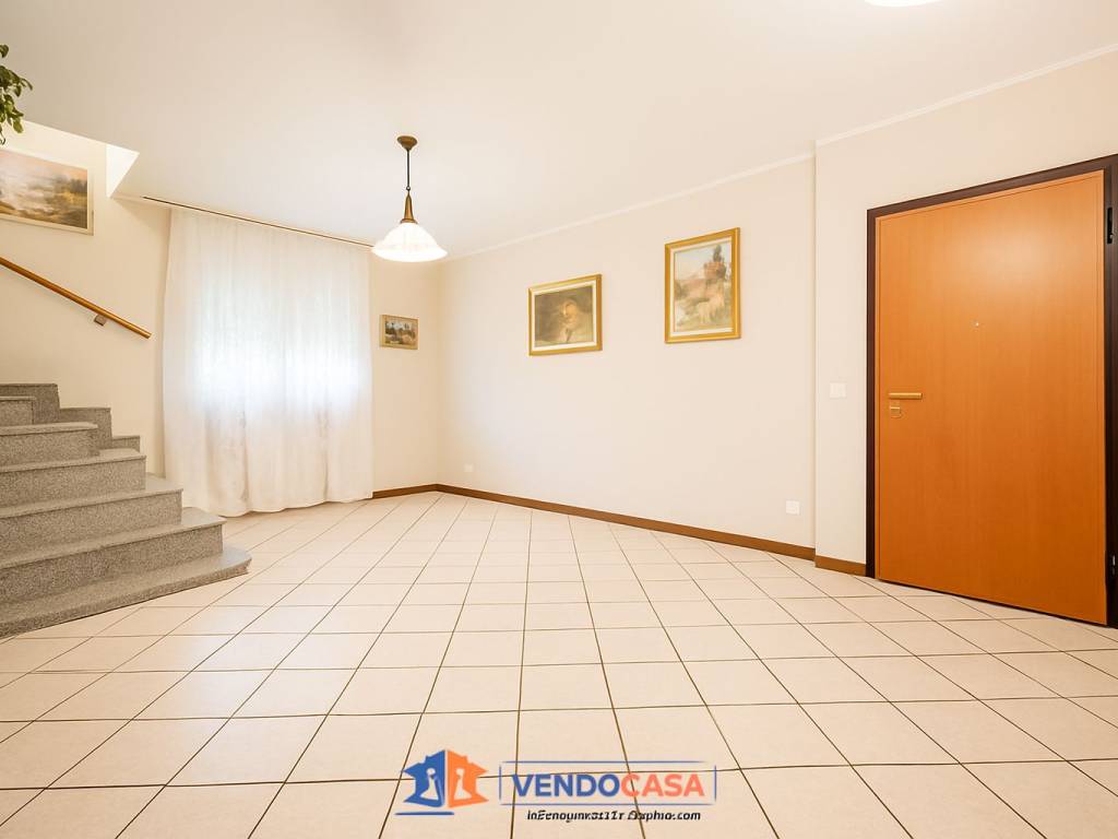 appartamento in vendita a Pinerolo in zona Baudenasca