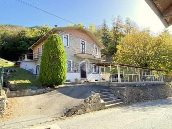 casa indipendente in vendita a Pinerolo