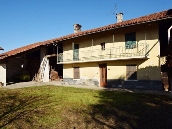 casa indipendente in vendita a Pinerolo in zona Baudenasca