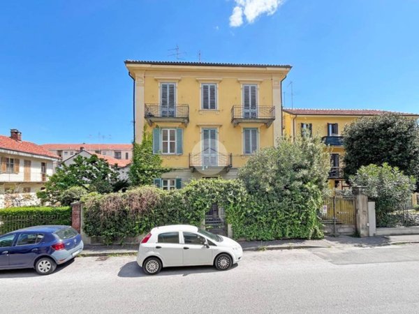 casa indipendente in vendita a Pinerolo