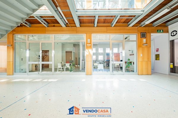 locale commerciale in vendita a Pinerolo