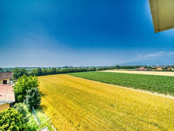appartamento in vendita a Pinerolo in zona Riva