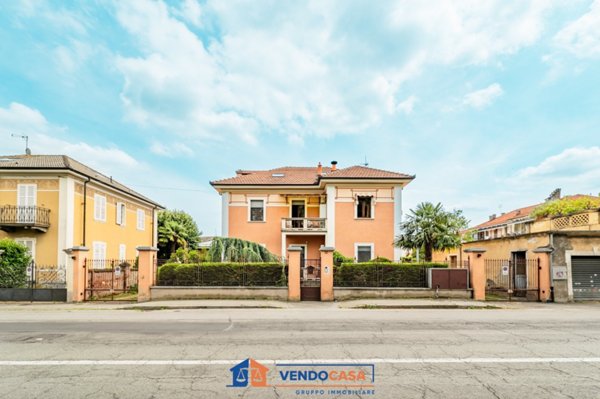 casa indipendente in vendita a Pinerolo
