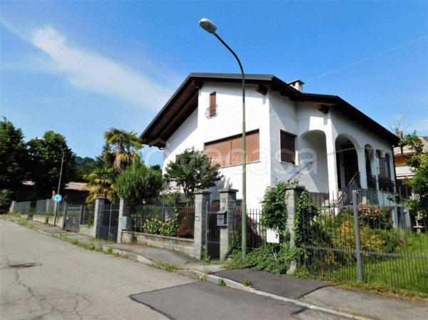 casa indipendente in vendita a Pinerolo