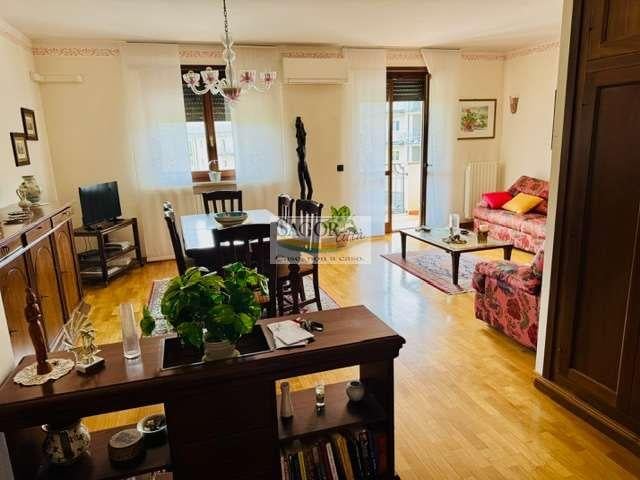 appartamento in vendita a Pinerolo in zona Abbadia Alpina
