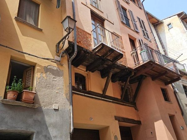 casa indipendente in vendita a Pinerolo