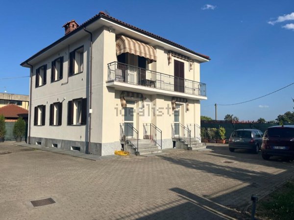 casa indipendente in vendita a Pinerolo in zona Abbadia Alpina