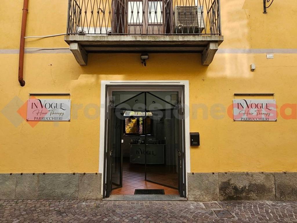 negozio in vendita a Pinerolo
