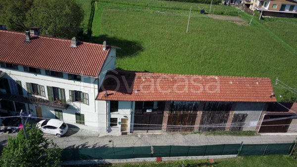 casa indipendente in vendita a Pinerolo