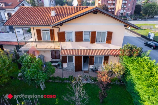 casa indipendente in vendita a Pinerolo