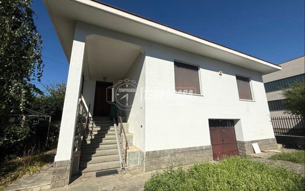 casa indipendente in vendita a Pinerolo