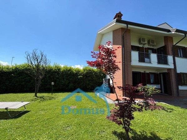 casa indipendente in vendita a Pinerolo