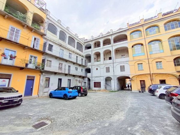 intera palazzina in vendita a Pinerolo