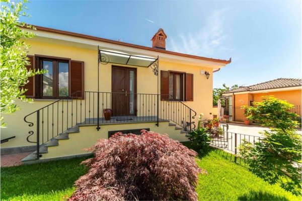 casa indipendente in vendita a Pinerolo