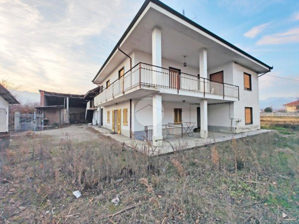 casa indipendente in vendita a Pinerolo