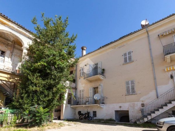 appartamento in vendita a Pinerolo in zona Abbadia Alpina