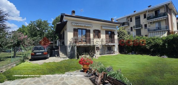casa indipendente in vendita a Pinerolo in zona Riva