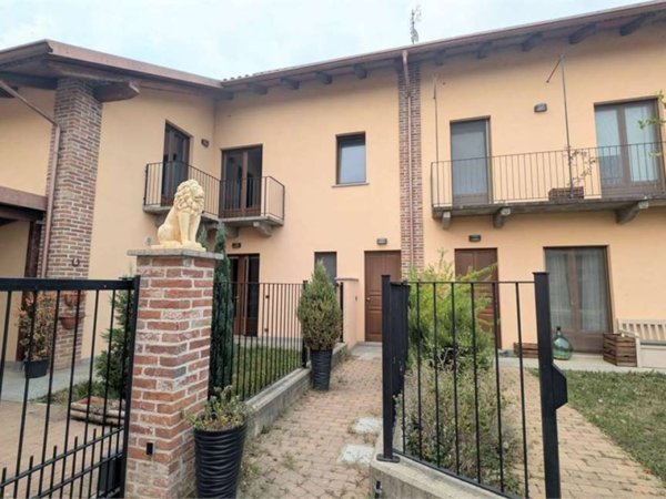 appartamento in vendita a Pinerolo in zona Riva